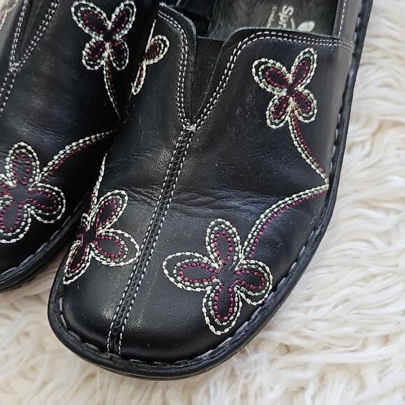 Spring Step Girls Black Leather Clog Embroidered Shoes - Picture 2 of 7